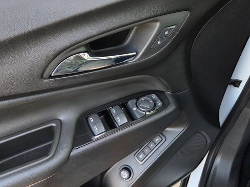 Used 2022 Chevrolet Equinox Premier w/ Redline Edition image 39