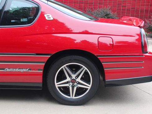 Used 2004 Chevrolet Monte Carlo SS w/ Dale Earnhardt Jr. Package FWD image 29