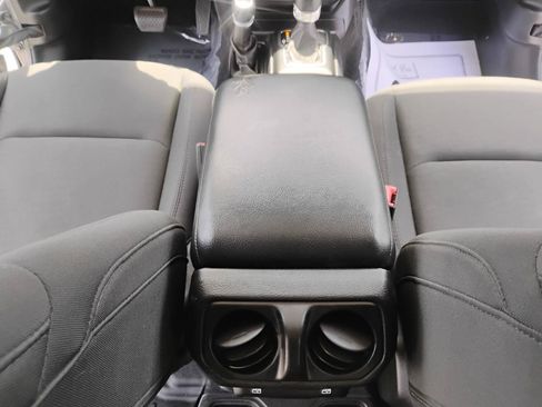Used 2020 Jeep Wrangler Unlimited Sport S AWD/4WD image 71