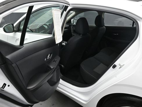 Used 2023 Nissan Sentra SV image 10