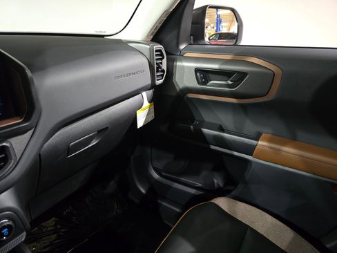 New 2025 Ford Bronco Sport Outer Banks w/ Outer Banks Tech Package+ image 33