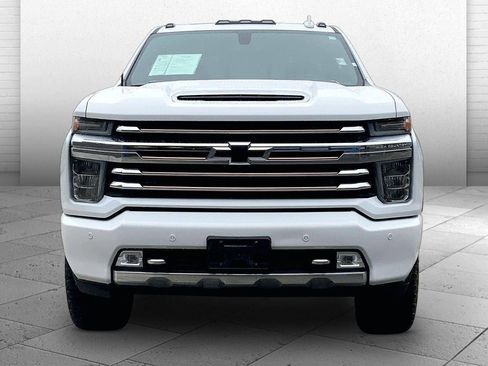 Used 2023 Chevrolet Silverado 2500 High Country w/ Z71 Off-Road Package AWD/4WD image 2