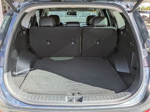 Used 2020 Hyundai Santa Fe SEL image 17