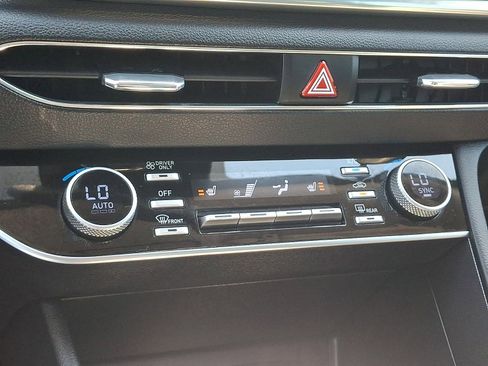 Used 2022 Hyundai Sonata SEL FWD image 15
