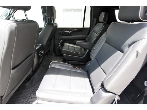Used 2025 GMC Yukon XL Elevation w/ LPO, Floor Liner Package RWD image 7