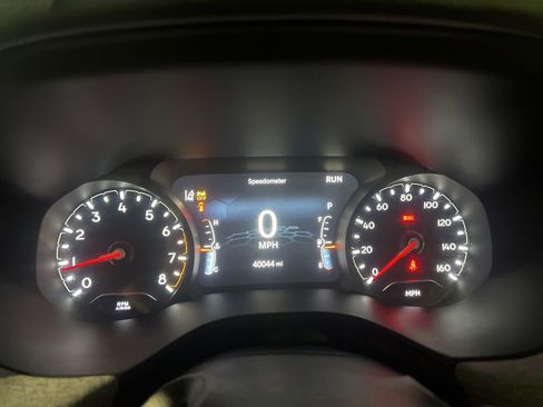 Used 2022 Jeep Compass Sport image 3