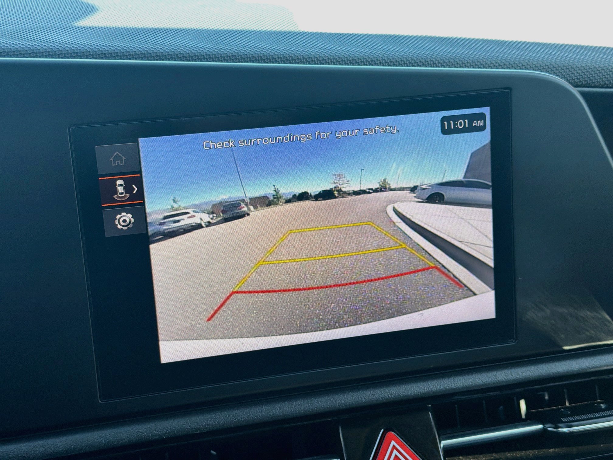 Used 2025 Kia Niro LX FWD image 23