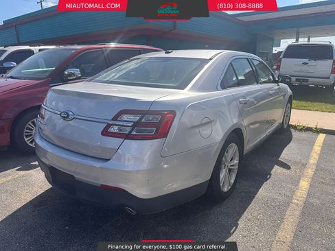 Used 2015 Ford Taurus SE FWD image 6