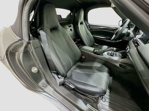 Used 2021 MAZDA MX-5 Miata Grand Touring RWD image 25