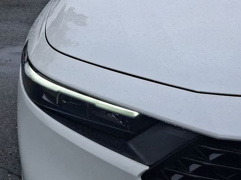 Certified 2025 Honda Accord LX image 27
