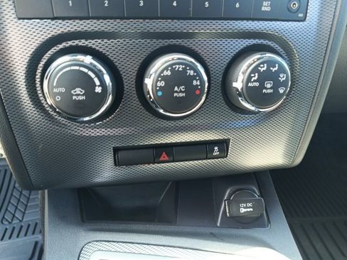 Used 2011 Dodge Challenger R/T image 12