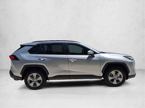 Certified 2025 Toyota RAV4 XLE w/ Convenience Package AWD/4WD image 4