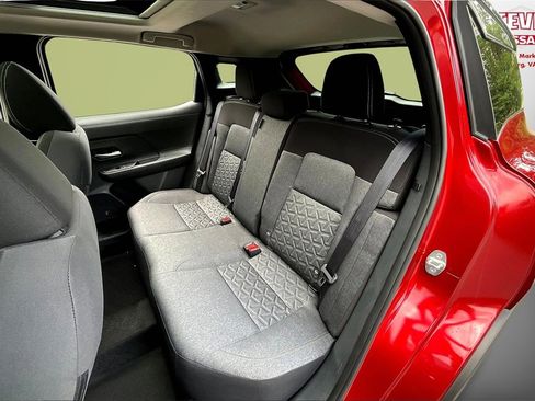 New 2025 Nissan Kicks SV w/ SV Premium Package image 25