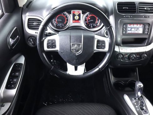 Used 2019 Dodge Journey SE w/ Connectivity Group image 27