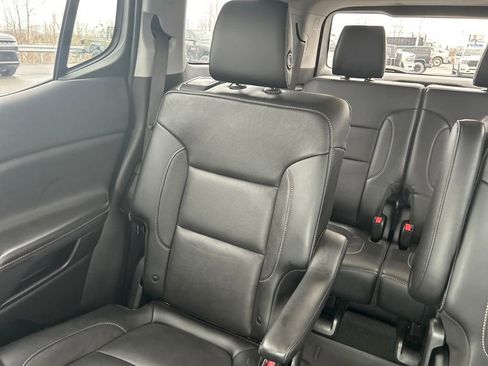 Used 2019 GMC Acadia SLT image 12