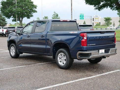 Used 2023 Chevrolet Silverado 1500 LT AWD/4WD image 7