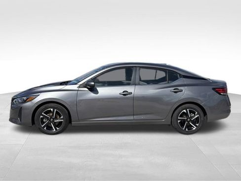 Used 2024 Nissan Sentra SV FWD image 33
