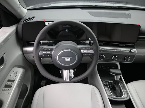 New 2026 Hyundai Kona SE image 22