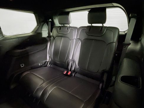 Used 2024 Jeep Grand Cherokee L Limited w/ Luxury Tech Group II image 30