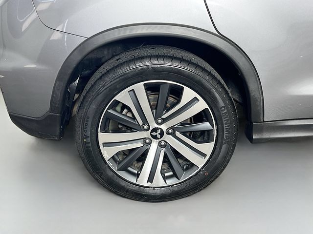 Used 2021 Mitsubishi Outlander Sport SE FWD image 35