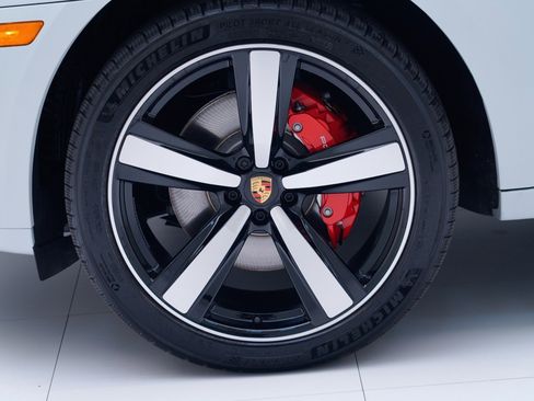 New 2026 Porsche Macan S image 12