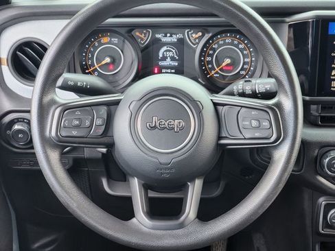 Certified 2025 Jeep Wrangler Sport image 26