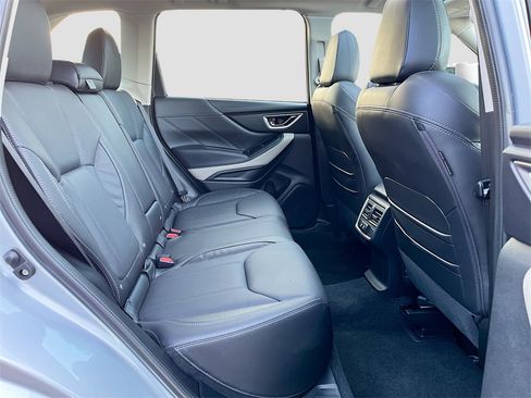 Used 2024 Subaru Forester Limited image 27