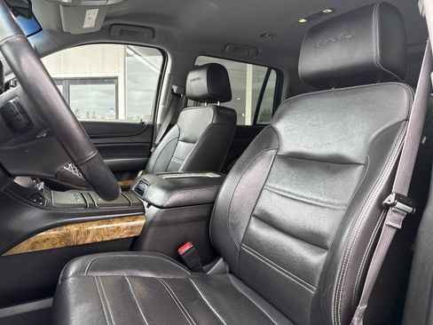 Used 2017 GMC Yukon Denali image 35