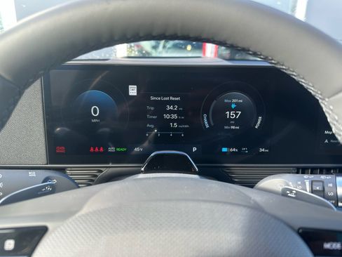 Used 2025 Hyundai Ioniq 5 Limited image 5