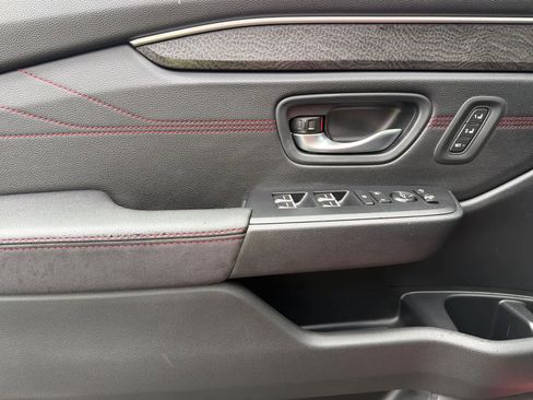 New 2026 Honda Pilot Black Edition image 14