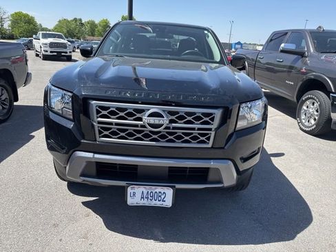 Used 2024 Nissan Frontier SV RWD image 5