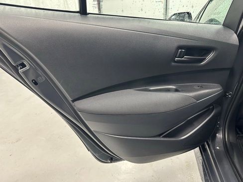 Used 2025 Toyota Corolla LE w/ LE Premium Package image 40