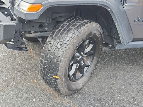 Used 2021 Jeep Wrangler Unlimited Willys image 31