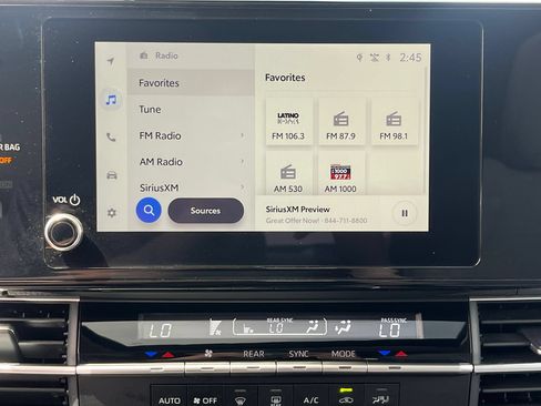 Used 2025 Toyota Sienna LE w/ LE Plus Package AWD/4WD image 15