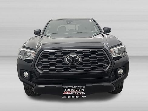 Used 2022 Toyota Tacoma TRD Off-Road w/ Technology Package AWD/4WD image 9