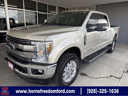 Used 2018 Ford F250 Lariat w/ Lariat Value Package AWD/4WD image 1
