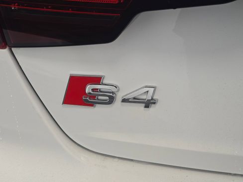 Used 2023 Audi S4 Premium Plus w/ Premium Plus Package image 32