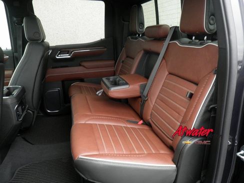 Used 2023 GMC Sierra 1500 Denali Ultimate image 31