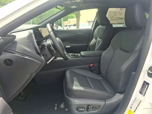 New 2026 Lexus RX 450h AWD image 9
