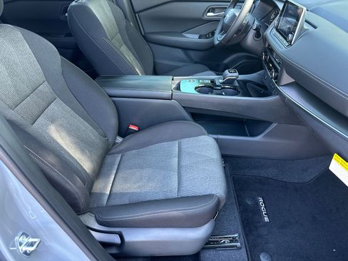 New 2026 Nissan Rogue SV FWD image 10