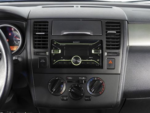 Used 2012 Nissan Versa Hatchback w/ SL Navigation Pkg FWD image 24