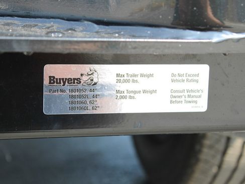 Used 2024 GMC Sierra 3500 Pro w/ Convenience Package image 17