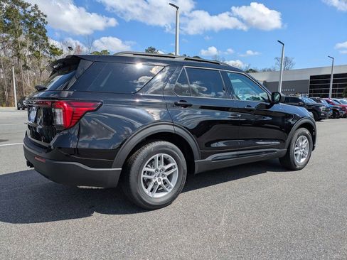 New 2026 Ford Explorer Active image 4