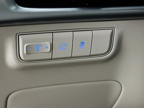 Used 2025 Hyundai Tucson SEL FWD image 17