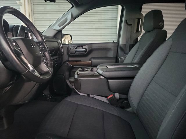 Used 2022 Chevrolet Silverado 1500 RST w/ LPO, Blackout Package AWD/4WD image 18