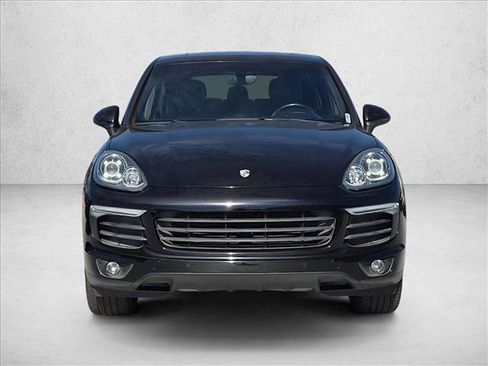 Used 2016 Porsche Cayenne AWD/4WD image 2