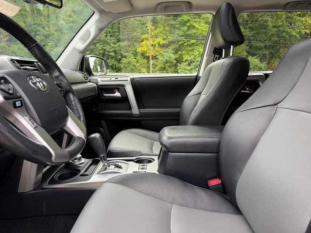 Certified 2023 Toyota 4Runner SR5 Premium w/ Moonroof Package AWD/4WD image 17