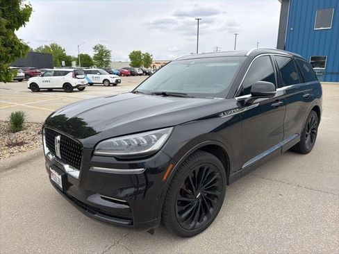 Used 2022 Lincoln Aviator Reserve w/ Equipment Group 201A AWD/4WD image 3