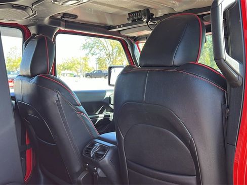 Used 2021 Jeep Gladiator Willys image 29