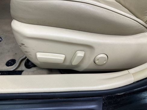 Used 2015 Toyota Camry XLE FWD image 10